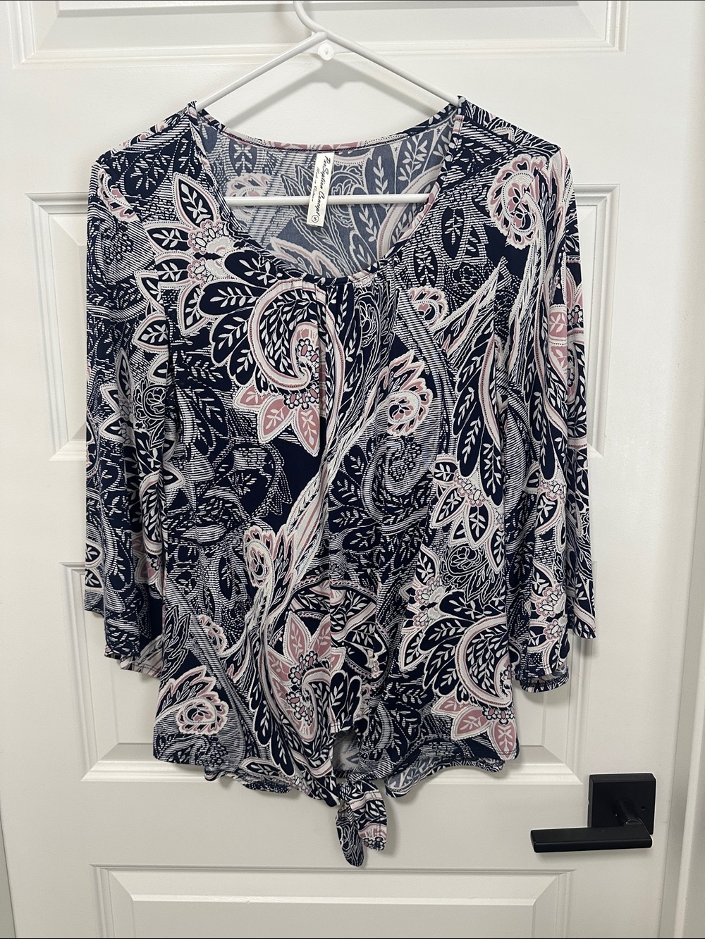 Women’s Navy Paisley Tie-Front Top - Brand Unspecified